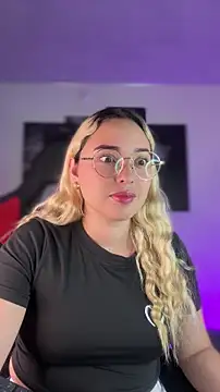 Irisweet  online show from October 26, 2025, 4:29 pm