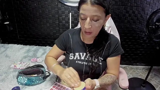 mature sexi40 online show from January 17, 2026, 12:09 pm