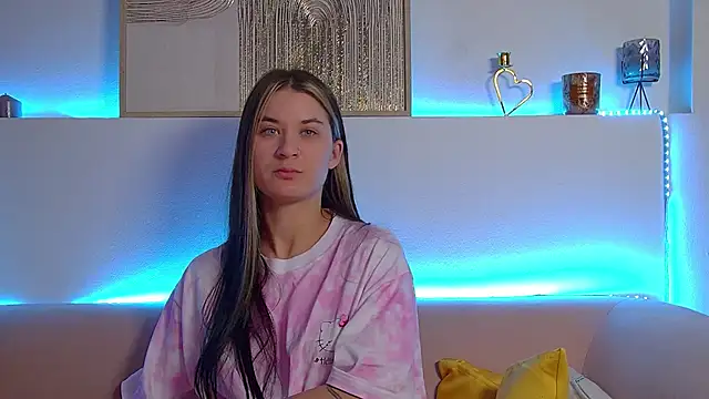 RachelSimpson online show from March 6, 2025, 4:41 am