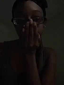 Jasmine FullsShine online show from December 19, 2025, 8:06 am