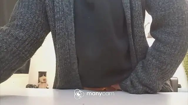 Snapshot of der_dino30 chatting on February 8, 2026, 2:20 am der dino30 online show from February 8, 2026, 2:20 am