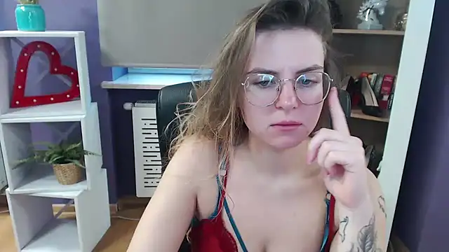 Snapshot of Zoey_Erotic chatting on February 27, 2025, 8:46 am Zoey Erotic online show from February 27, 2025, 8:46 am