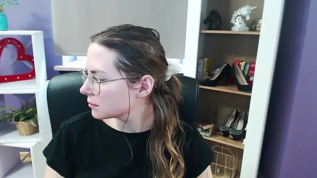 Snapshot of Zoey_Erotic chatting on March 4, 2025, 9:07 am Zoey Erotic online show from March 4, 2025, 9:07 am