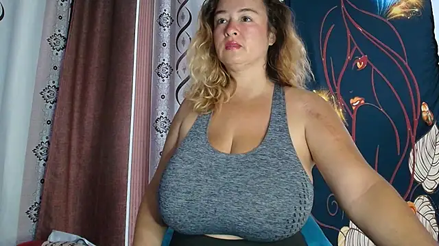 brenlissy89 online show from April 27, 2026, 9:57 pm