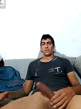 Elverguditojaja online show from March 22, 2026, 3:24 pm