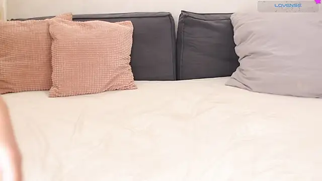 Lily minx online show from February 2, 2026, 4:22 am