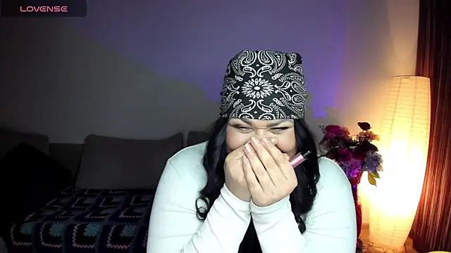 Laura sinner online show from March 8, 2025, 2:45 am