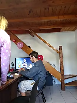 Elnonoykeila77 online show from February 15, 2025, 12:54 pm