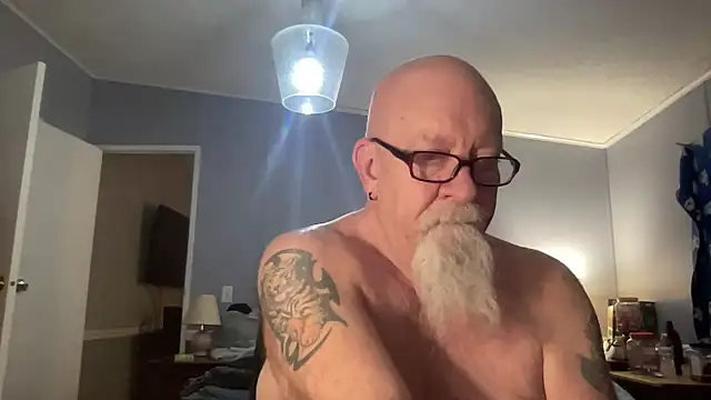 Snapshot of kcbace61760 chatting on March 3, 2026, 1:23 am kcbace61760 online show from March 3, 2026, 1:23 am