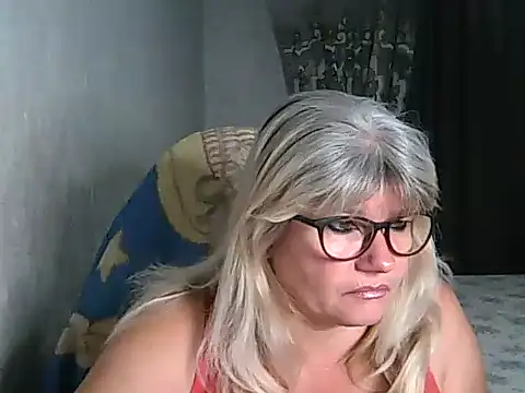 Diana 49 online show from September 28, 2025, 7:37 am