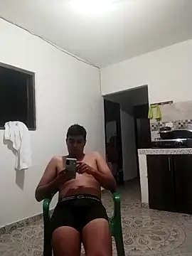 Snapshot of Chocolatinajet chatting on February 6, 2026, 12:28 am Chocolatinajet online show from February 6, 2026, 12:28 am