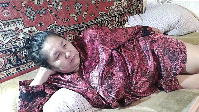 Snapshot of Zulfiya_Bruce chatting on July 24, 2026, 5:31 pm Zulfiya Bruce online show from July 24, 2026, 5:31 pm