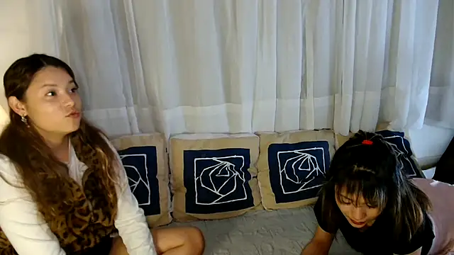 3littleschoolteens online show from July 5, 2026, 2:16 am