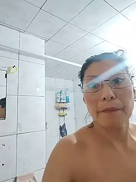 Snapshot of LaInsaciableIntensa chatting on June 2, 2026, 6:30 pm LaInsaciableIntensa online show from June 2, 2026, 6:30 pm