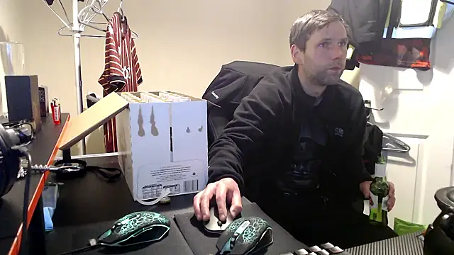 Snapshot of Atheist777 chatting on January 9, 2026, 12:28 am Atheist777 online show from January 9, 2026, 12:28 am