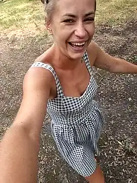 Keli Jessi online show from July 9, 2026, 12:59 pm