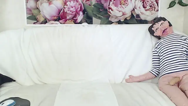 FlaviaSquirts online show from March 15, 2025, 9:09 am