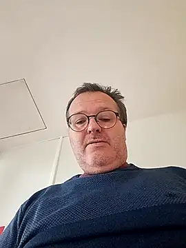 mike9473 online show from September 26, 2025, 8:21 am