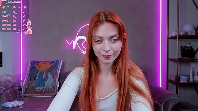 Snapshot of lika_lil chatting on November 4, 2025, 4:55 pm lika lil online show from November 4, 2025, 4:55 pm