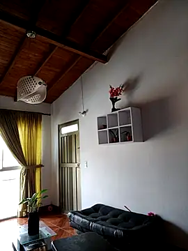 LunaZambrano online show from February 26, 2026, 2:17 pm