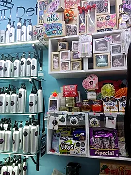 LunaZambrano online show from October 31, 2025, 5:20 pm