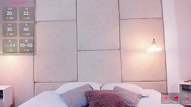 aisha vs online show from December 4, 2025, 12:48 pm