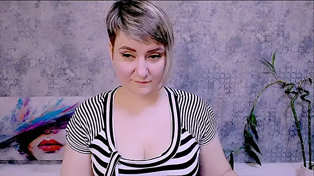 Djullia online show from November 10, 2025, 12:54 pm