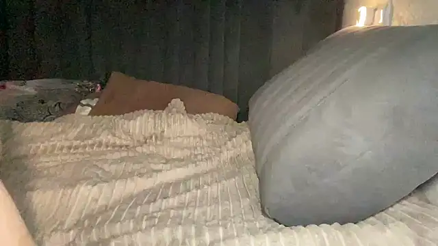 Karrolliza online show from May 15, 2026, 8:12 am