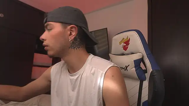 Snapshot of _morghan_ chatting on February 4, 2026, 7:53 pm morghan online show from February 4, 2026, 7:53 pm