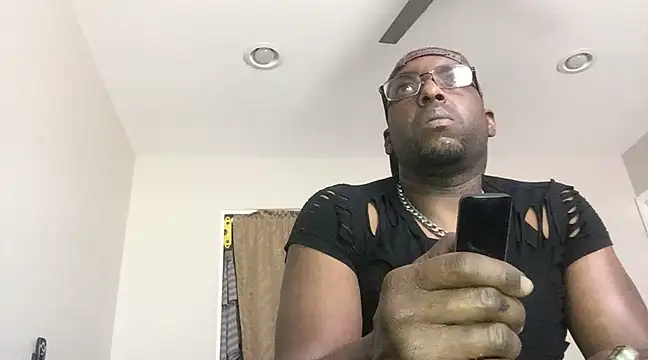 Snapshot of Londonfrotadejr chatting on February 23, 2025, 5:07 pm Londonfrotadejr online show from February 23, 2025, 5:07 pm