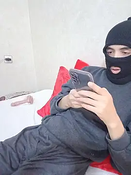 arabqueen online show from November 18, 2025, 9:29 pm