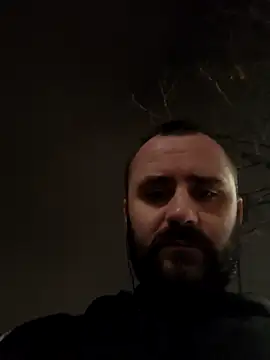 Snapshot of Govora chatting on December 14, 2025, 3:50 pm Govora online show from December 14, 2025, 3:50 pm