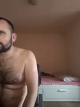 Snapshot of Govora chatting on November 29, 2025, 10:48 am Govora online show from November 29, 2025, 10:48 am