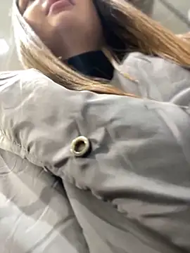 Snapshot of KrisMagnoly chatting on February 3, 2026, 5:29 pm KrisMagnoly online show from February 3, 2026, 5:29 pm