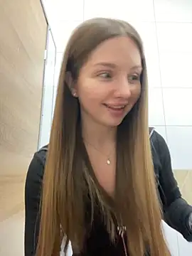 Snapshot of KrisMagnoly chatting on February 22, 2026, 6:20 pm KrisMagnoly online show from February 22, 2026, 6:20 pm