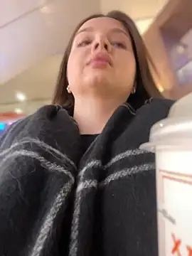 Snapshot of KrisMagnoly chatting on February 18, 2026, 5:42 pm KrisMagnoly online show from February 18, 2026, 5:42 pm