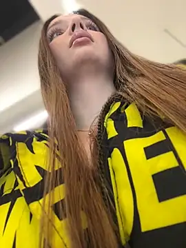 Snapshot of KrisMagnoly chatting on March 3, 2026, 5:53 pm KrisMagnoly online show from March 3, 2026, 5:53 pm