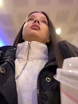 Snapshot of KrisMagnoly chatting on February 13, 2026, 6:19 pm KrisMagnoly online show from February 13, 2026, 6:19 pm