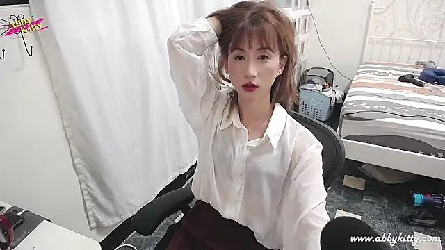 abbykitty online show from July 15, 2026, 2:46 pm