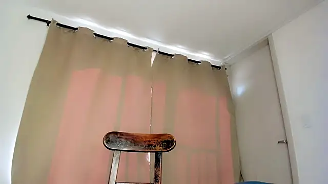 Snapshot of Genesis_Sandoval chatting on January 18, 2026, 2:42 pm Genesis Sandoval online show from January 18, 2026, 2:42 pm