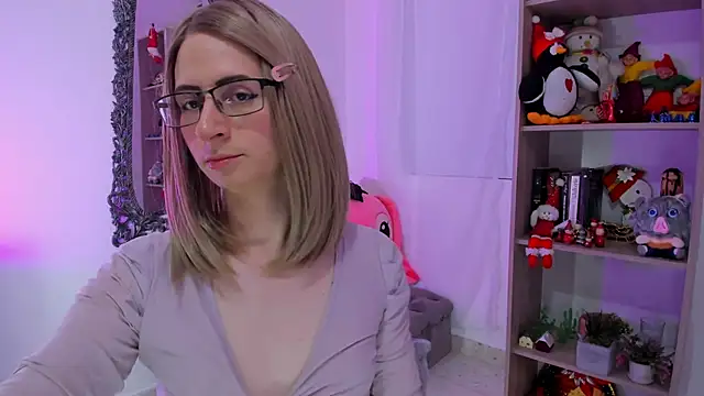 KimberlyJohnsoon online show from December 18, 2025, 3:16 pm