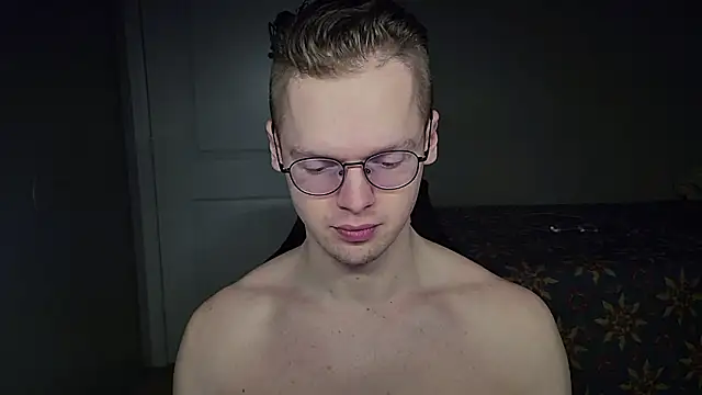 Snapshot of doloresman chatting on February 3, 2026, 11:43 pm doloresman online show from February 3, 2026, 11:43 pm