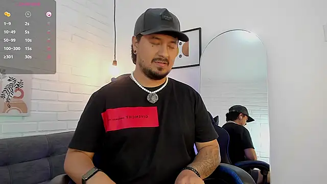 DaviidEvans  online show from December 22, 2025, 12:55 am