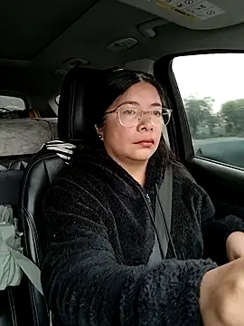   valentina18 online show from March 7, 2026, 12:43 pm