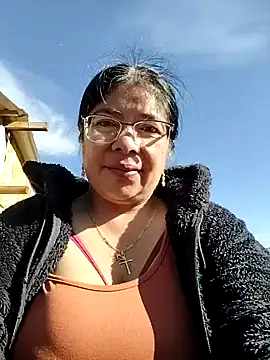   valentina18 online show from March 13, 2026, 1:16 pm