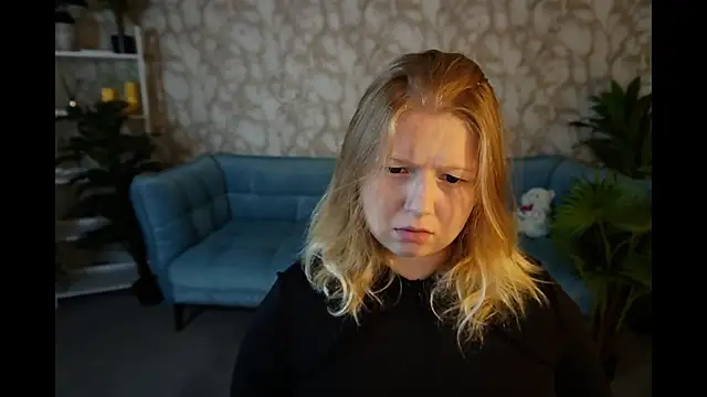 Tinker Belll online show from September 29, 2025, 7:41 pm