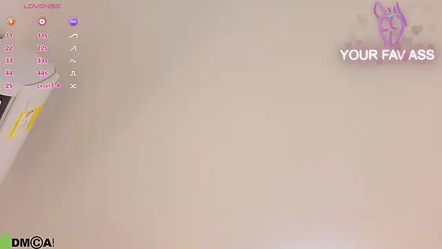 Snapshot of ava_blue chatting on October 13, 2025, 7:15 pm ava blue online show from October 13, 2025, 7:15 pm