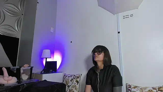 beauti wild25 online show from April 4, 2026, 7:09 pm