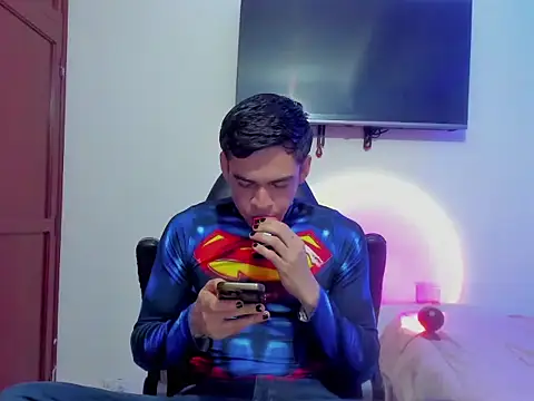 Snapshot of Lucian_Gomez_ chatting on November 27, 2025, 9:37 pm Lucian Gomez online show from November 27, 2025, 9:37 pm