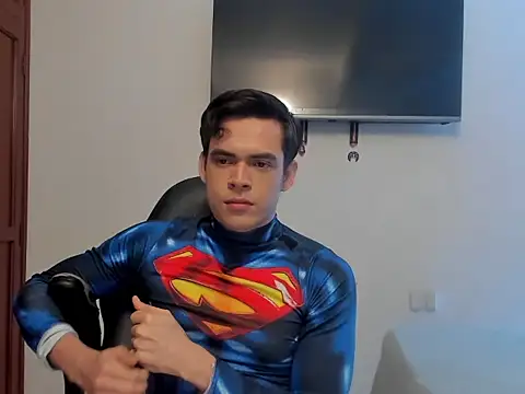 Snapshot of Lucian_Gomez_ chatting on October 26, 2025, 1:28 am Lucian Gomez online show from October 26, 2025, 1:28 am